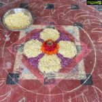 Navya Nair Instagram - Different stages of our pookkalam 😍😍😍 actually i was too sick , so i had planned in my mind to go fr a simple pookkalam .. bt when there are lot of flowers and lot of kids around to encourage , u end up making them happy and inturn happy too see their smiles ... #love #pookkalam #onam
