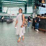 Navya Nair Instagram - The soul within soul lives in a lover ❤️❤️❤️.. Kempegowda International Airport Waiting Area