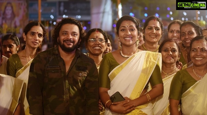 Navya Nair Instagram - Thiruvathiraaa .. @oruthee_movie 🔥🔥🔥 @inst.prasanna choreo