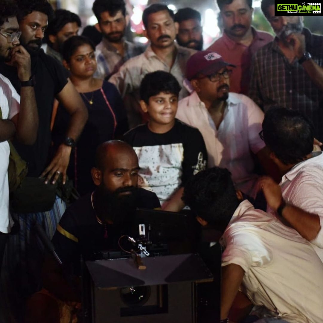 Navya Nair Instagram - My jaaan in location .. oruthee location stills