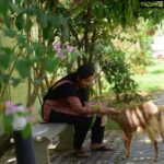 Navya Nair Instagram - Love for animals .. break time .. location ORUTHEE 🔥.. panampilly nagar clicks by @ajimuscat @vkprakash61 @jimshi_khalid