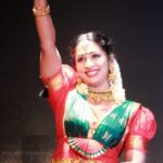 Navya Nair Instagram - Bahrain keraleeya samajam programme snaps ... thanx bahrain for all the love .. great audience 🤗🤗🤗