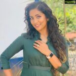 Navya Nair Instagram – Thank u jaaanu fr ur make up @jaan_moni_das .. styling sabbu @sabarinathnath