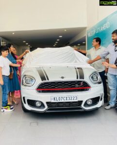 Navya Nair Instagram - New car … ❤️❤️❤️ Cooper countryman .. gods blessings ..

@mini @mini_countryman_lovers @rahulr36