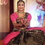 Navya Nair Instagram - Dance 😍😍😍😍... clicks by sreenath , @artfotographer .. thank u sree ...