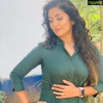 Navya Nair Instagram - Thank u jaaanu fr ur make up @jaan_moni_das .. styling sabbu @sabarinathnath