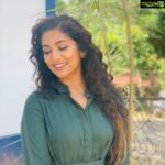 Navya Nair Instagram - Thank u jaaanu fr ur make up @jaan_moni_das .. styling sabbu @sabarinathnath