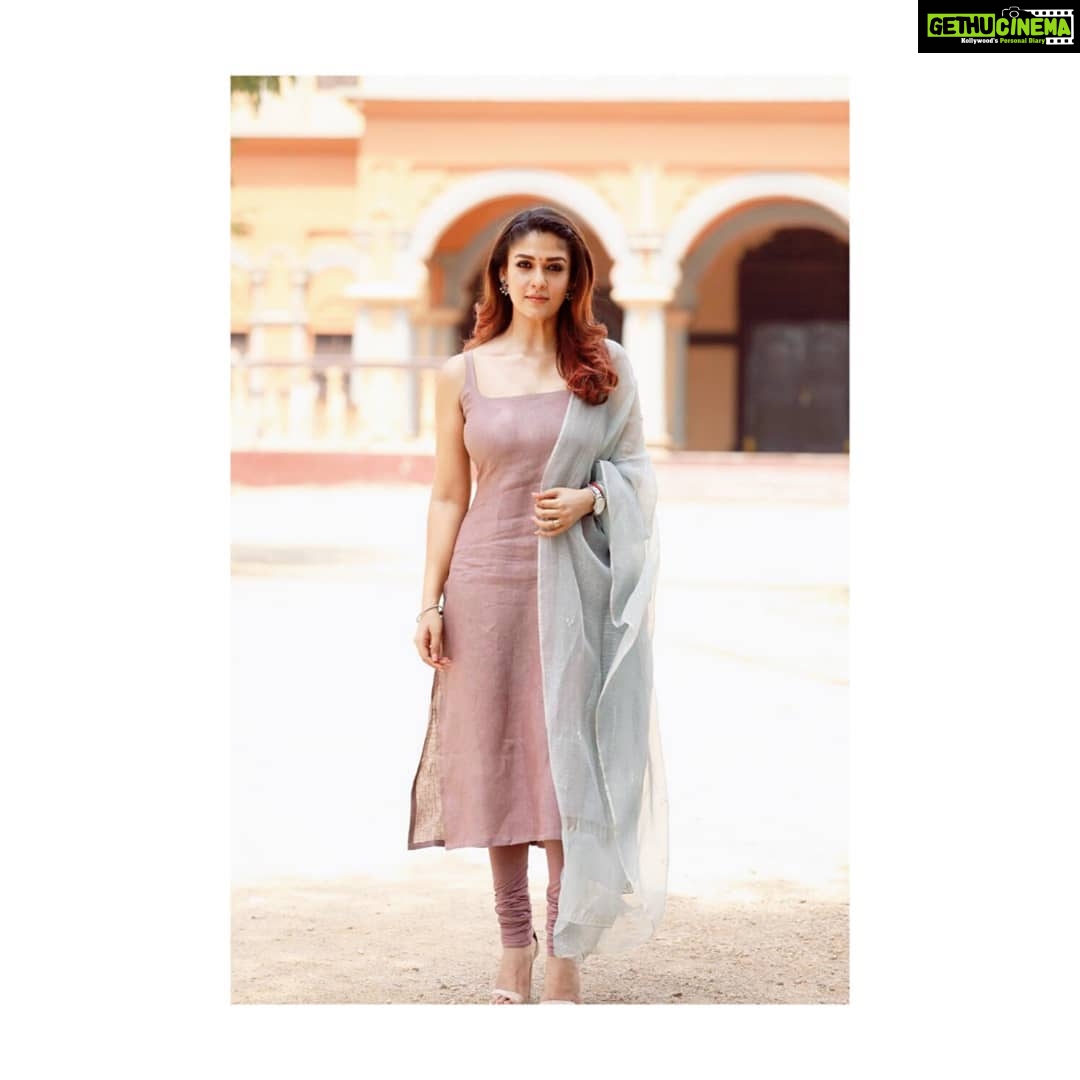 Nayanthara Photos Latest Nayanthara Images HD Wallpapers Pictures  Gallery of Actor Nayanthara  Fresherslive
