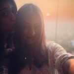 Nazriya Nazim Instagram - 😽 👯‍♀️😽 #girlfriendforlife💕 #chittibaby #sunsets
