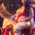 Neelima Rani Instagram - In her most recent maternity photoshoot, Neelima Esai exudes a pregnancy spark. Neelima Esai, is relishing every moment of her second pregnancy. Her godly styled maternity photoshoot photos with fans are currently going viral! Me @jeevithamakeupartistry are extremely proud of the look we created for her to shoot a divine-themed maternity photoshoot! We are overjoyed that the look we created for her has gone viral! We guarantee that all of our upcoming batch students will learn the ins and outs of the techniques used to create such a courageous makeover! #makeup #makeupartist #wedding #weddingdress #weddingphotography #makeover #shaadi #weddingday #makeuptutorial #makeuptransformation #makeupvideos #airbrushmakeup #airbrush #masterclass #celebrity #actress #haldimakeup #eyeshadowtutorial #eyeshadowtutorials #jeevithamakeupartistry #jeevithamakeupartist #jeevithachinnapan #tamilbridalmakeup #southindianbride #southindianwedding #southindianbridalmakeup #southindianbridalmakeupartist #neelimaisai #meternityshoot Jaffarkhanpet, Tamil Nadu, India