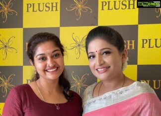 Neelima Rani Instagram - Wished my chella kutty @santhoshiplush best wishes for the launch!!! Rushing to airport! Long day ahead 😍