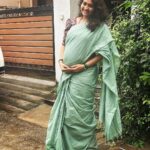 Neelima Rani Instagram - Happy Deepavali 🪔🪔🪔 Stay blessed 😇 stay safe ❤️ Lovely safe and blouse by @the_trendy_turns