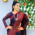 Neelima Rani Instagram - Black reflects darkness but it also enhances the beauty in you and makes u shine 💫 Beautiful saree by @afsha_shopper Jewellery by @yellowtiara_designer_jewellery Blouse designed by @dtailorstudio