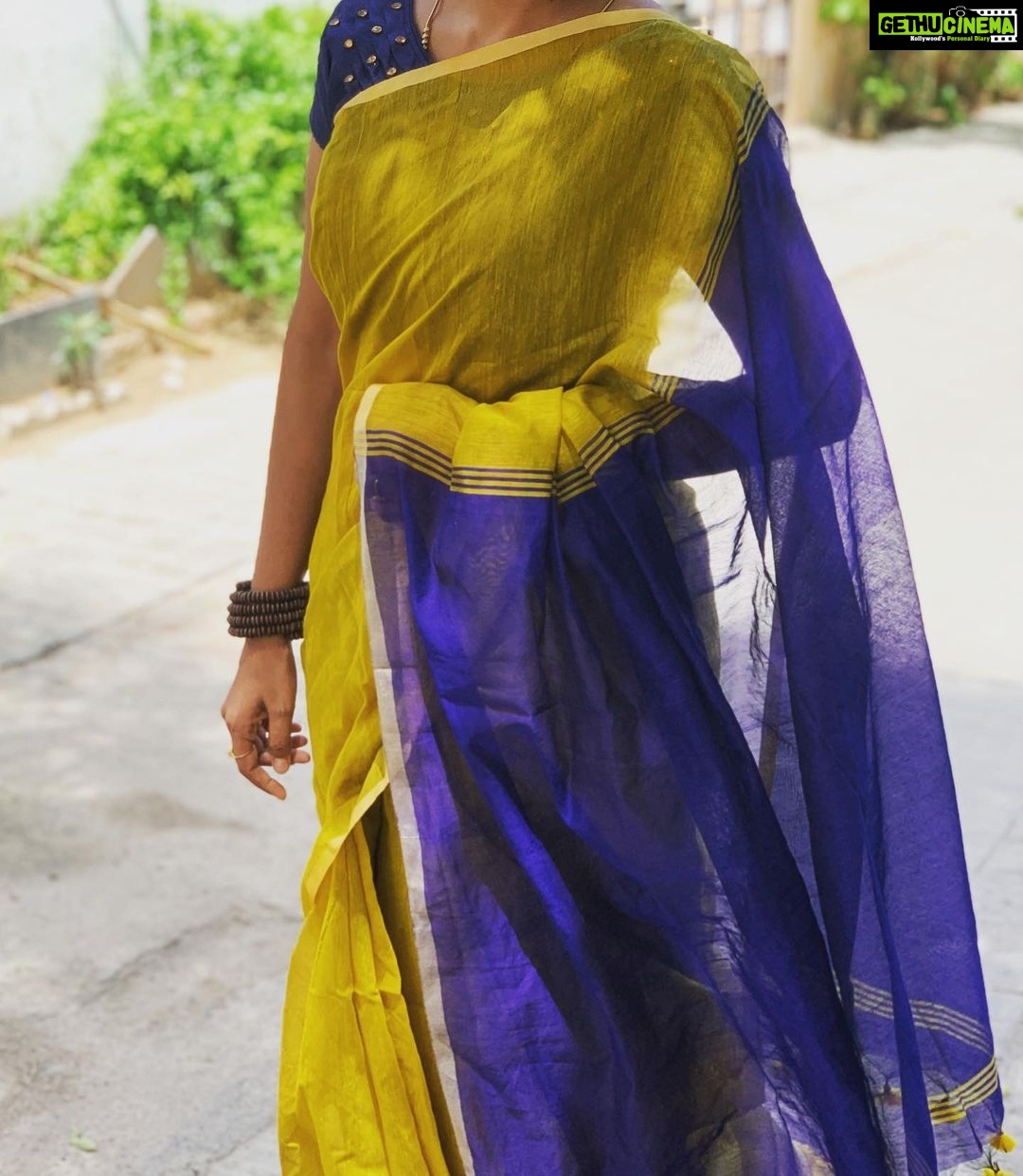 Neelima Rani Instagram - Happy me in a beautiful handloom saree Thank you @fashion_sa_boutique for this beautiful saree 🥰 good luck