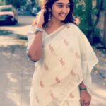 Neelima Rani Instagram - White love!! Peace!! Happy me!! #lifeisbeautiful #saree #godschild #neelimaesai thank you @poshe_mode! Good luck to you 🥰