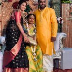 Neelima Rani Instagram – Congratulations @ak_ashwinkumar_ mama 😍so happy for you guys #friendslikefamily #happyus saree by @fazeefabrics_and_jewells