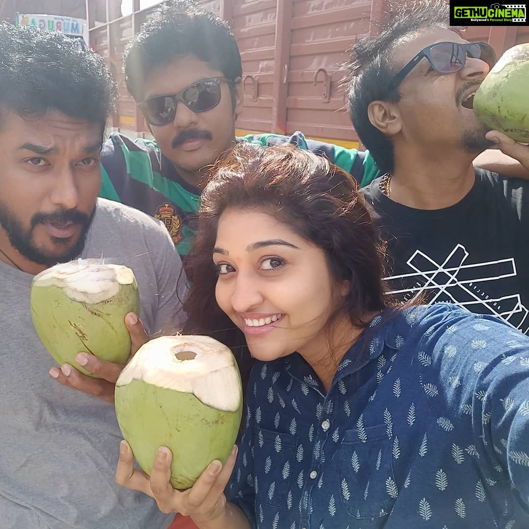 Neelima Rani Instagram - With VR boys!! We accept #nostrawchallenge @aariactor say no to plastic