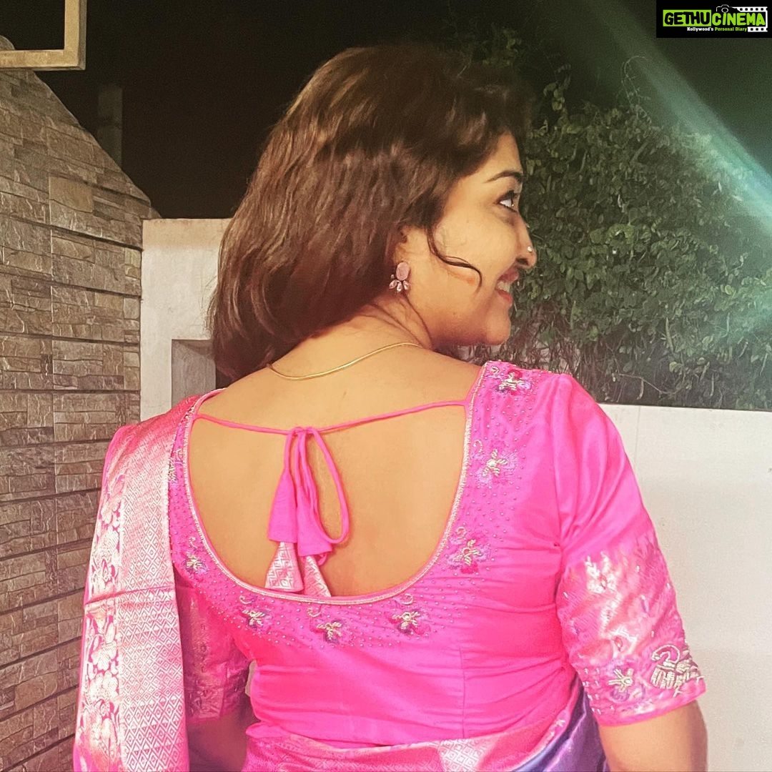 Neelima Rani Instagram - Less ego,more soul ❤️ Deepavali spl saree by @sowmyacreations_collections Blouse @lakshmi_lv14 Watsapp link of Sowmya : https://chat.whatsapp.com/HKON45p4AsCFOFHcHseyxP