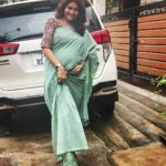 Neelima Rani Instagram - Happy Deepavali 🪔🪔🪔 Stay blessed 😇 stay safe ❤️ Lovely safe and blouse by @the_trendy_turns