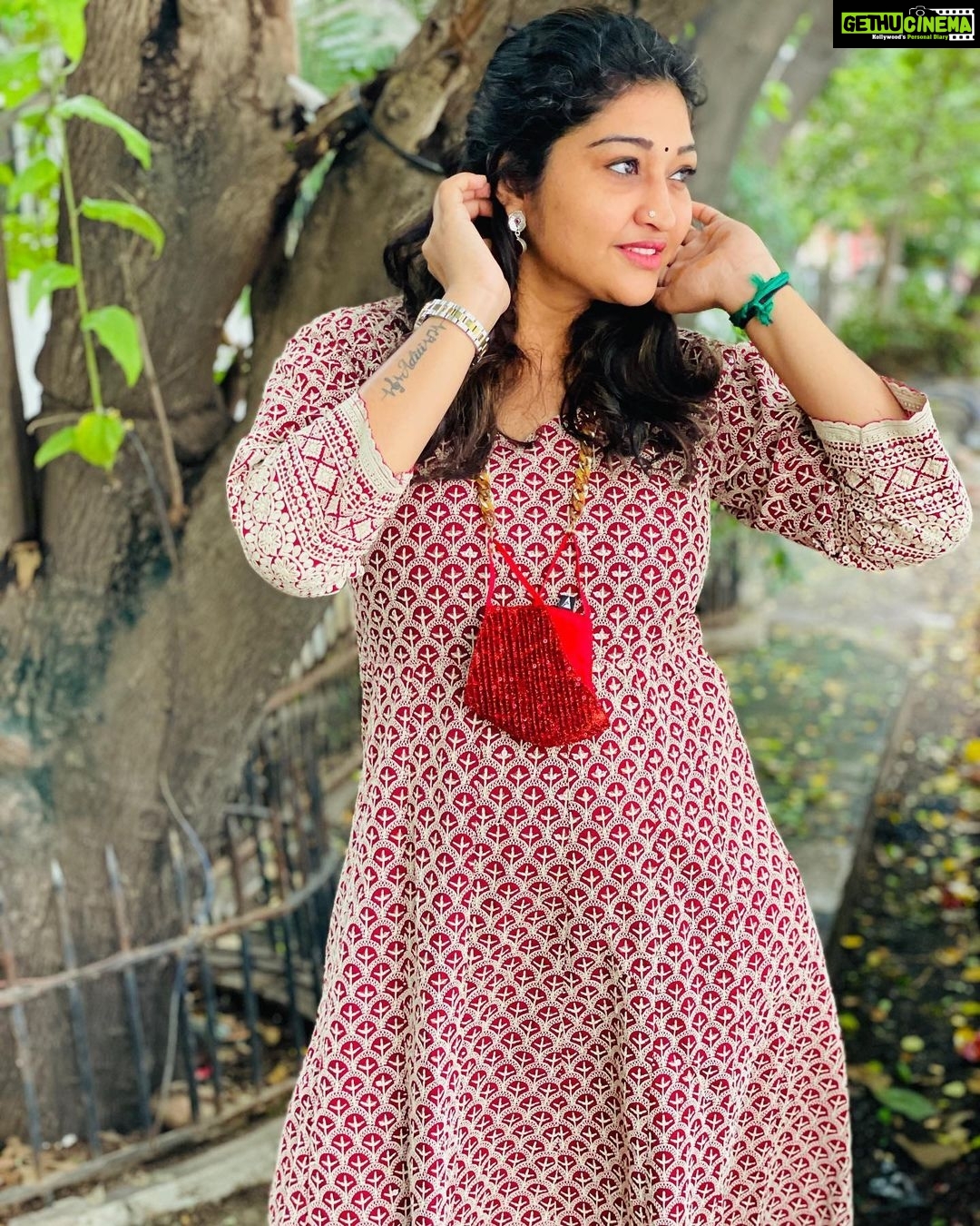 Neelima Rani Instagram - Good morning sago’s 🤗 stay happy! Lovely dress with matching jutti by @the_trendy_turns