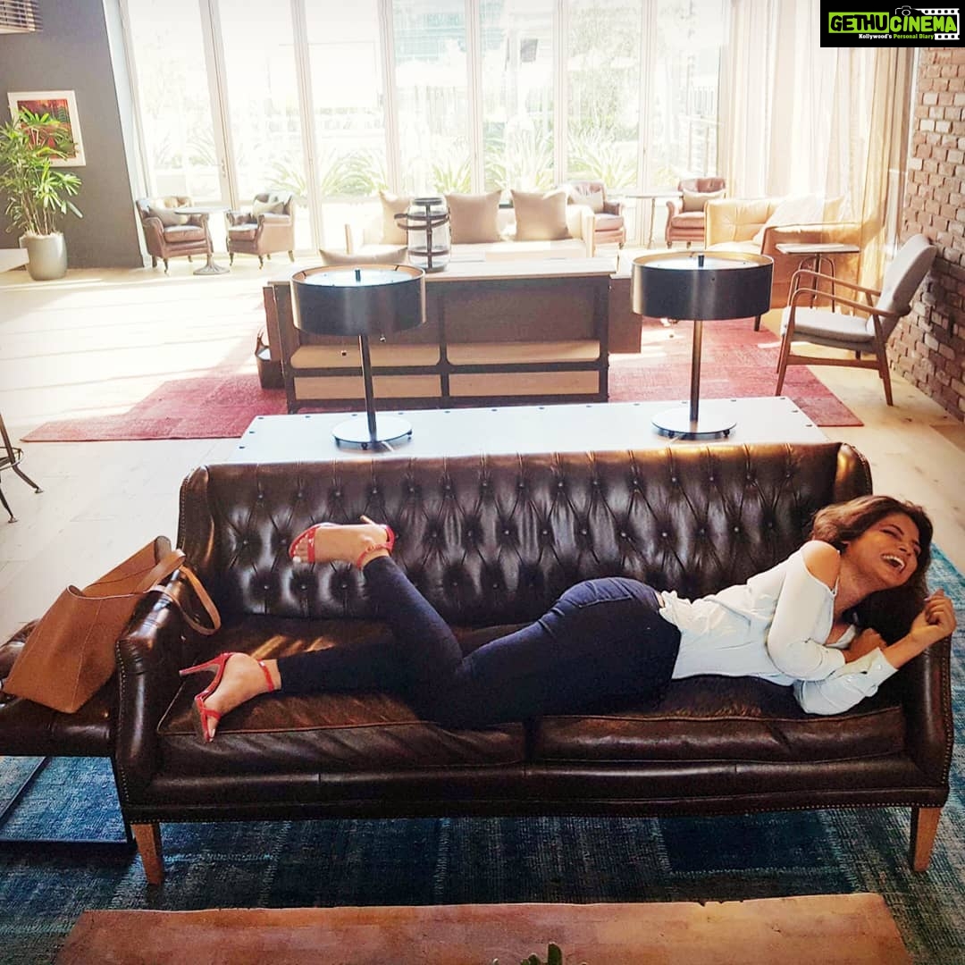 Neetu Chandra Instagram - That's what everyone says "Laughter is the best medicine" but I have a Heart Problem 🤣😂🤣🥰❤❤❤ Any other medicine??? 🤔🤔🤔