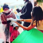 Neetu Chandra Instagram - Today at @thelamission Was so wonderful getting together to serve the less fortunate. The positivity and warmth #troyfvaughn showered at the event got everyone together even in this heavy rain. I Thank you for.your service for years 🙏❤ The humanity you display is an inspiration to all. MERRY CHRISTMAS n HAPPY HOLIDAYS 😊 ❤❤❤ #serve #homeless #shelter #blessed #kindness #givingbacktothesociety #humanity Los Angeles, California