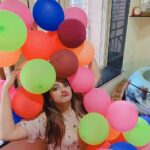 Neetu Chandra Instagram - Mom and her love, comes in the form of colorful balloons too!Since I came back after long, She got the whole house decorated... ❤😘 #unconditionallove #mothers I LOVE YOU MOM 🙏❤😘 Mumbai, Maharashtra
