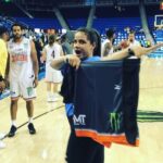 Neetu Chandra Instagram – Hey All #catchit An incredible beautiful n memorable evening as a brand ambassador for @#teencanceramerica n #50kcharitychallenge  at #pauleypavilion #ucla #losangeles When you get the opportunity to play with and in the team of undefeated #floydmayweather your team has to win. When you see the only girl playing in the court with 9 other guys that has to be ME Hahaha when #snoopdog hugggs you saying you are wonderful and you stand with the brave cancer survivors… I can’t Thank God enough for sending the storm of positivity and strength to me to do, what I do!! Playing my favorite #basketball at #celebritycharitychallenge game yesterday.. #Nbaindia #nba ❤🥰 UCLA Pauley Pavilion