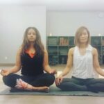 Neetu Chandra Instagram - Its #candlelight #yoga and #meditation with lovely teacher @stayfitwithp.k #piakamonsit 😊🤗 Los Angeles, California