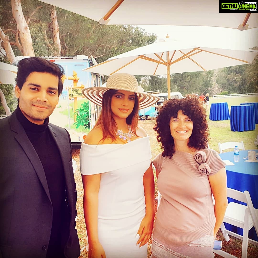 Neetu Chandra Instagram - At the fund raising for #teencanceramerica s #event ❤😘🙏 @harryhudson it was lovely meeting you again. Thank you, all of you 🙏😘 Will Rogers State Historic Park