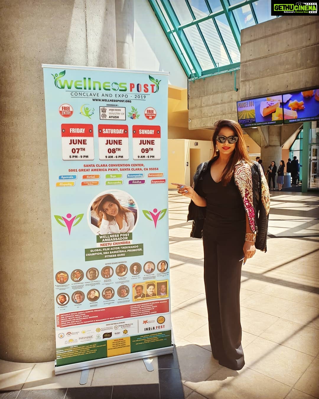 Neetu Chandra Instagram - Had so much fun at #Wellnesspostconclaveandexpo2019 β€ Thank you Dr.Romesh Japra for this wonderful conclave and expo! Thank you @ministryofayush for endorsing such an essentially cause!π Appreciate itπ Hyatt Regency Santa Clara