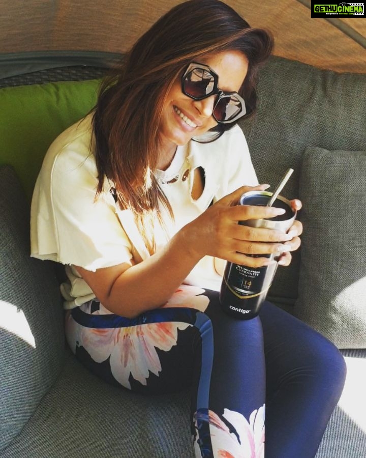 Neetu Chandra Instagram - Long #memorialday #memorialdayweekend please pay #respect to your #elders keep #hydrating yourself β€ #healthyfood #laugh with #friends ππ Get back to #work with full #force from tomorrow ππ€ππ§ββοΈ Amenπ Thank you @liveitluis for being yourself π€ #mrrobot #ramimalek β€ West Hollywood, California