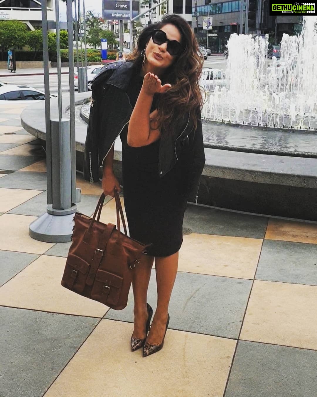 Neetu Chandra Instagram - When its #harleydavidson #jacket with a combo of #calfnero #bag and #guccisunglasses You feel.... ❤😘 I just love it 😘 What say guys ❤ Los Angeles, California