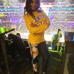 Neetu Chandra Instagram - At #staplecentre ❤ I am where my heart is @lakers 😘 Crypto.com Arena