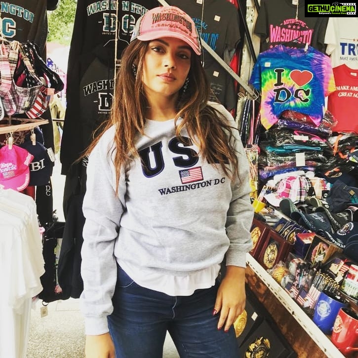 Neetu Chandra Instagram - Thinking of #washingtondc #Throwback ! I will be there soon. Miss you guys ❤😘 lots of Love