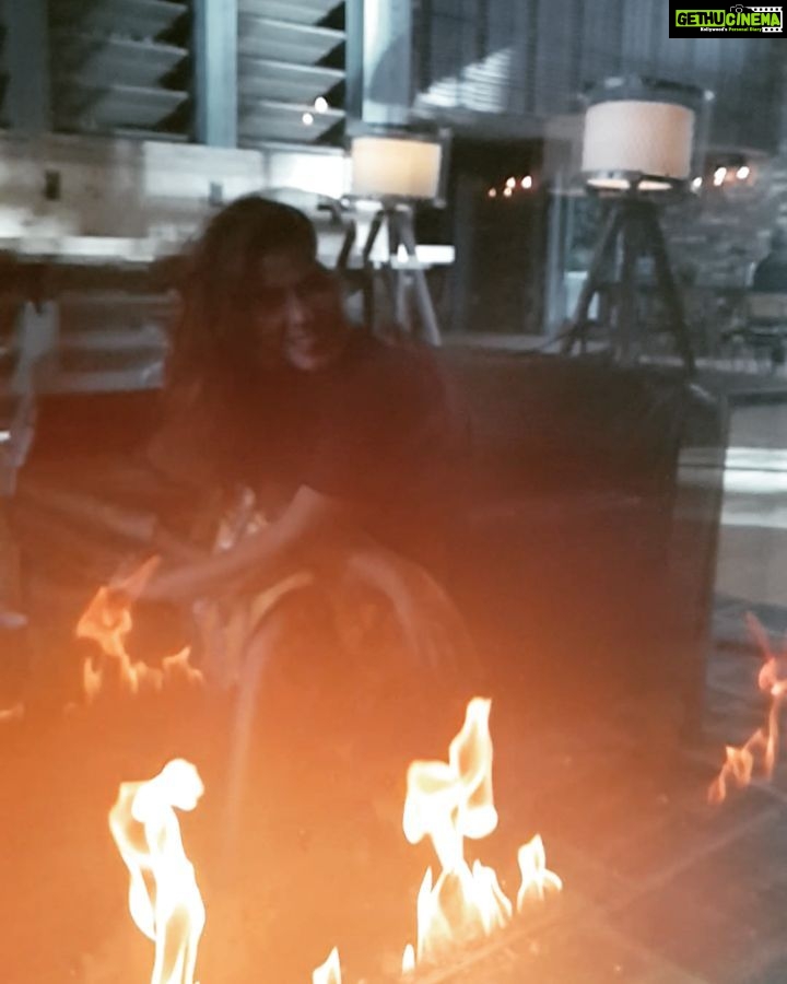 Neetu Chandra Instagram - After the whole day of work, you know you go home to retire and get ready for the next day but the person who is missed the most is you #mom even if it was for scolding I did hear your voice all the time... I miss you β€ Keep scolding π @nitinchandrabihar My favourite song in #maithili #language Good Night everyone ππ€ credit to @raeshib https://youtu.be/pfDFGnu18DA