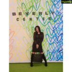 Neetu Chandra Instagram - A heart as colourful as the wall behind me! ❤️💚💛💜💙 #NCGirlSquad #Smile #Fashion #Grateful