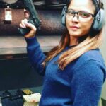 Neetu Chandra Instagram - This experience will always be cherished ! Thank you @tsunny ❤😘 It was a great evening. Be the bullet in the gun😊 #losangeles Los Angeles Gun Club