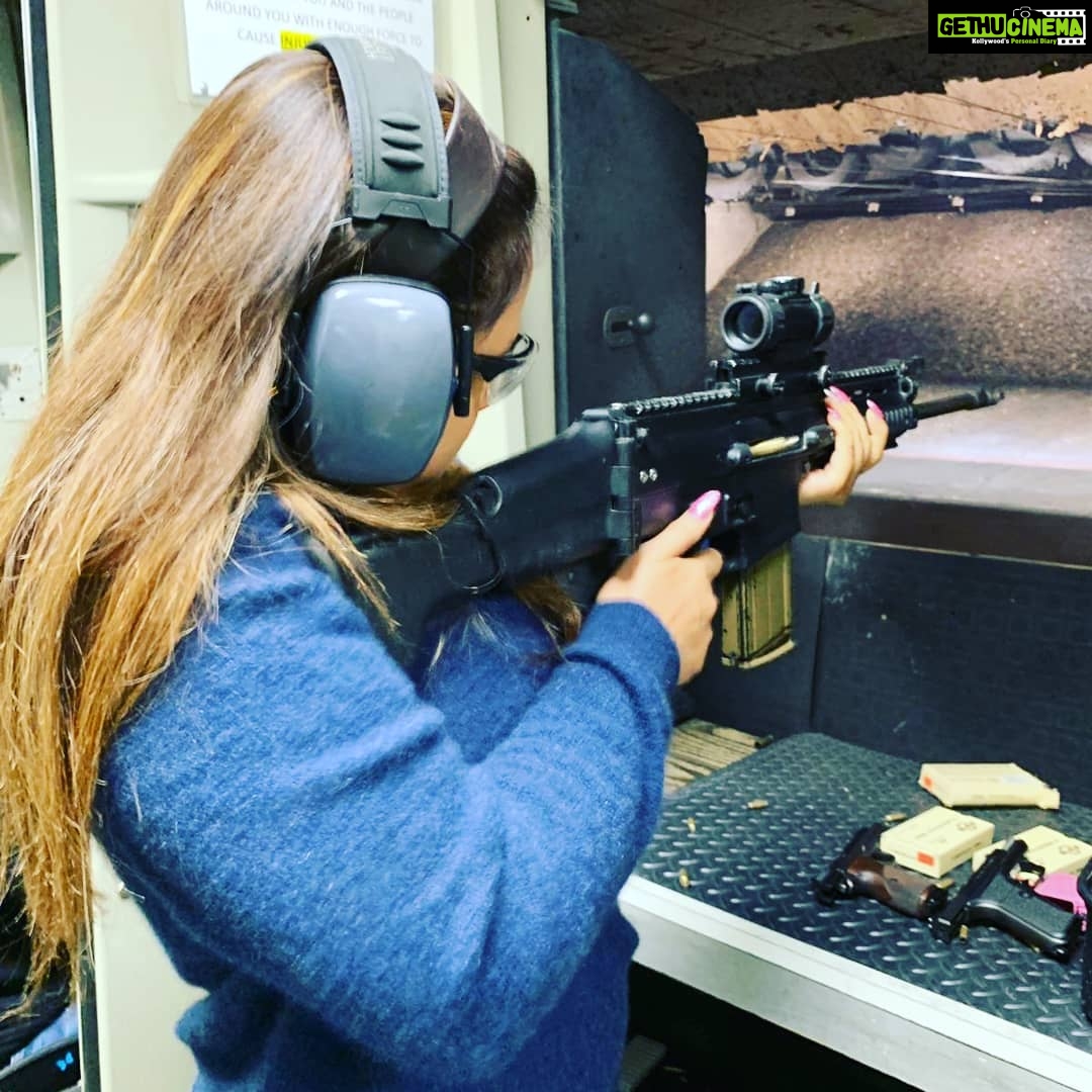 Neetu Chandra Instagram - This experience will always be cherished ! Thank you @tsunny ❤😘 It was a great evening. Be the bullet in the gun😊 #losangeles Los Angeles Gun Club