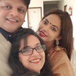 Neetu Chandra Instagram – Ladki tumhari kawari reh jati, maano humara ehsaan ki ladke ne haan kar di😂🤣 chacha’s son’s marriage #shaadi #brother ❤ Madhya Pradesh
