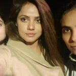 Neetu Chandra Instagram - And it's a draw! So we have our balancing act on 😘😇 @patnapirates Delhi, India