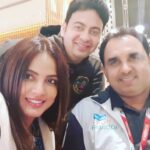 Neetu Chandra Instagram - Nehle pe dehla! Batao kaun. Coach Sahib ya CEO of @patnapirates ❤😘 Preparation for the 30th 😘😇 Good Morning Everyone😇🤗 Pune, Maharashtra