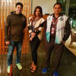 Neetu Chandra Instagram - Nehle pe dehla! Batao kaun. Coach Sahib ya CEO of @patnapirates ❤😘 Preparation for the 30th 😘😇 Good Morning Everyone😇🤗 Pune, Maharashtra