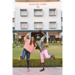 Neetu Chandra Instagram – Dosti ki hai,Nibhani tou padegi ❤ Wo dost hi Kya jo beech mein saath choor de!Tou aaj phir se @patnapirates ke saath milenge! Chahe jo bhi ho,hausla aur himmat kabhi maat harna,hum tumhare saath hai @patnapirates 😘🙏❤ Jo maidan mein utarega wahi jete ya harega @starsportsindia