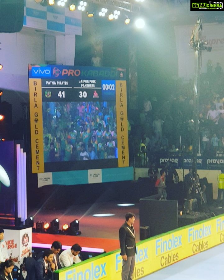 Neetu Chandra Instagram - And we won @patnapirates ❤❤❤ Patna, India