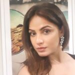 Neetu Chandra Instagram – My messed up hair today! Bu hu hu 😔Have a #goodnight 😘🤗