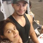 Neetu Chandra Instagram - My #gym partner n guide @aguule trains n inspires me to push harder, fabulous actor , sincere stage artist, passionate #treadmill eerrr 😊lol so I started following him! Lots to learn😘 I pushed him to be active on #instagram The Best way to inspect your ownself n respect others ❤😘 let's show him love n follow him... 😘😊🙏🤗