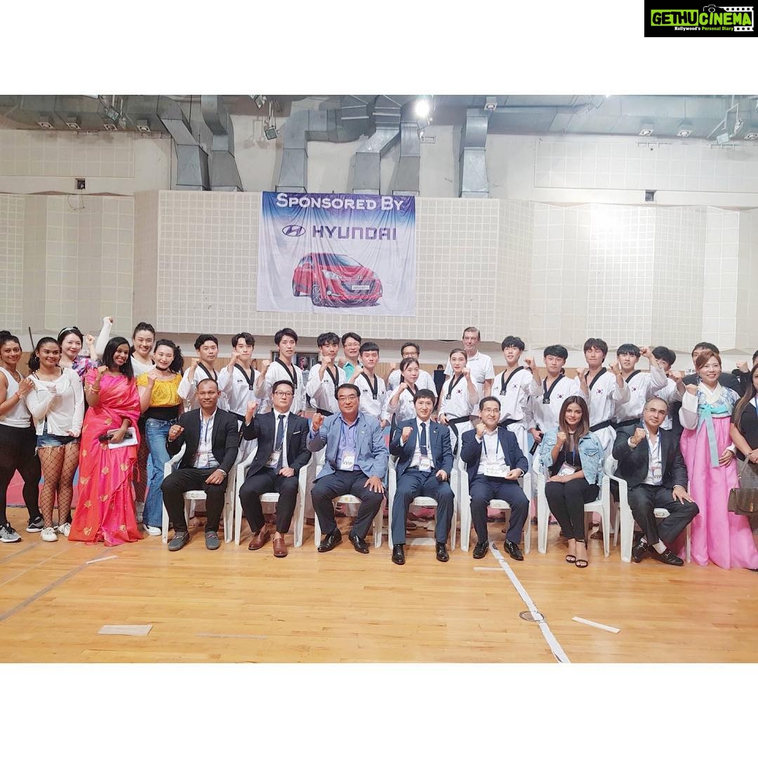 Neetu Chandra Instagram - A blessed day🙏😊 #Korean #taekwondo #demonstration team in #India Its an honour to be the #Kukkiwon #Taekwondo #Ambassador of #India ❤🙏 khud ko kar buland itna ki khuda bhi puche, bol teri Raza Kya hai 🙏😇 #Masterlee