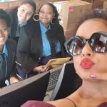 Neetu Chandra Instagram - What do you do without the team! ❤ Love them! #redlips N my #security 😘 Hollywood
