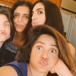 Neetu Chandra Instagram – We #Girls should have aaalllll the #fun !! 🤪 With #Inja #Shani n #Priya ❤😍😘 #Losangeles #California #Usa ❤ I am blessed, they are amazing girls 😘